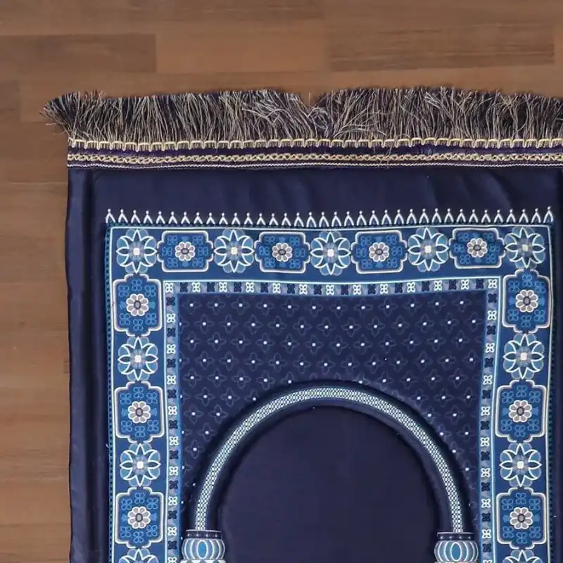 Intricate Medallion Musalla Carpet