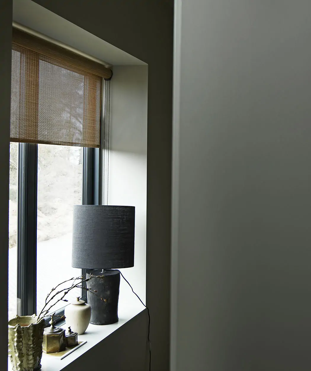 Brown fine bamboo roller blind, with chain pull - Image 3